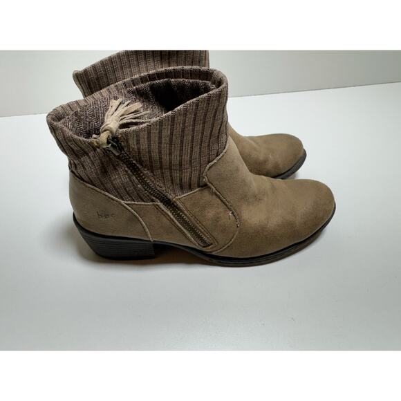 B. O. C. Shoes - B.O.C. Women’s Ankle Heeled Sweater Boots 9 M Beige Side Zip Boho